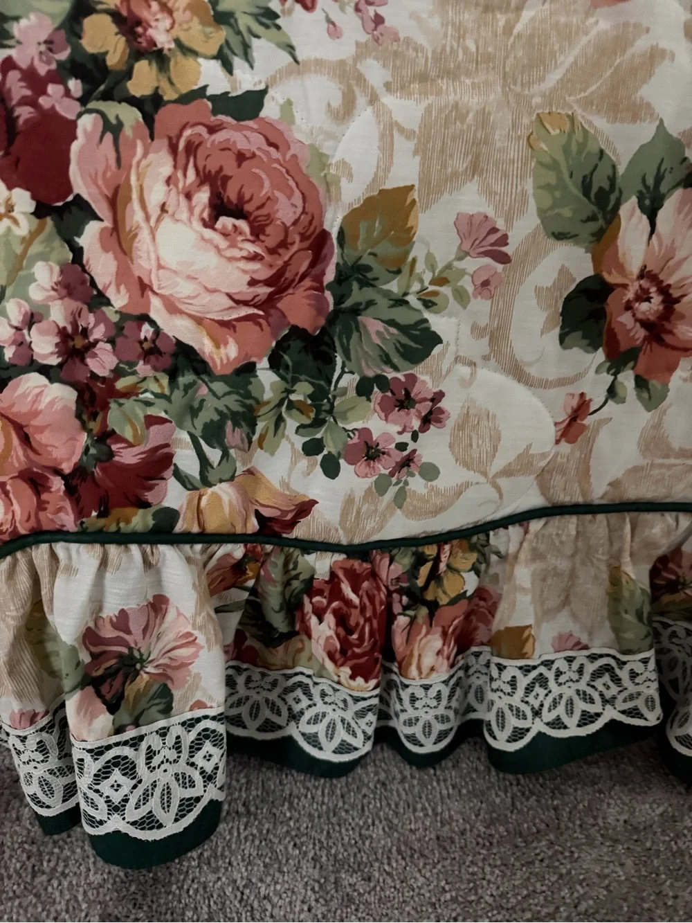 Floral Quilted Bedspread Garden Pink Red Cream Cal King Country Farmhouse